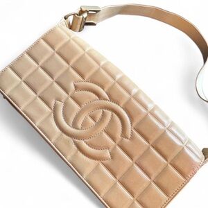 Chanel Chocolate Bar Flap shoulder bag